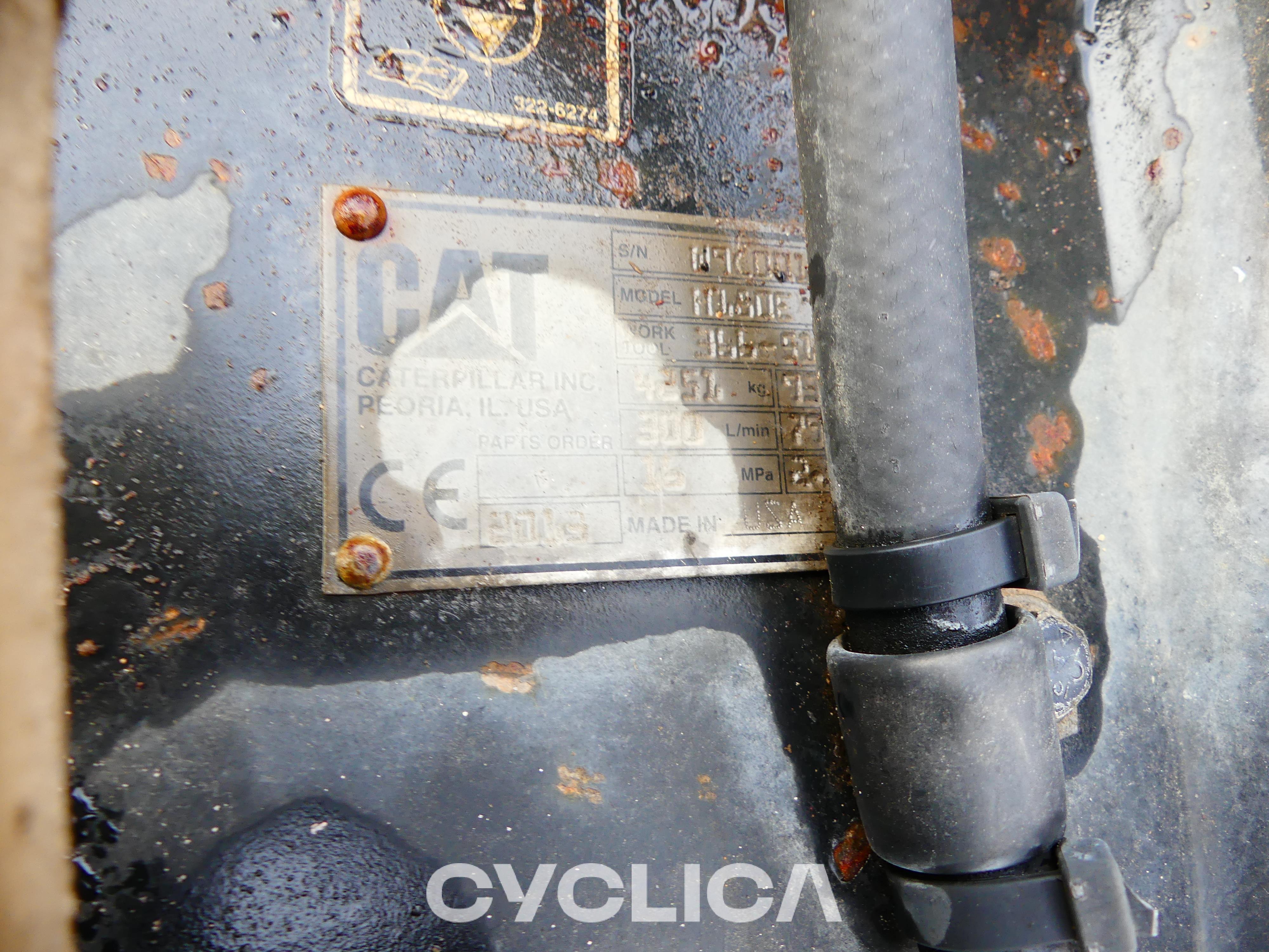 Other used construction equipment  H180 W9C00143 - 2