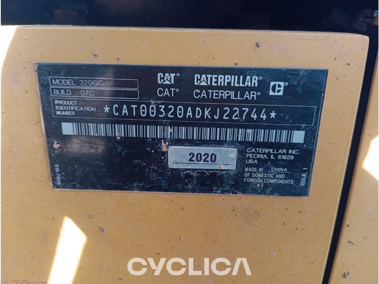 Eskavatorë me Zinxhirë  320-07GC DKJ22744 - 6