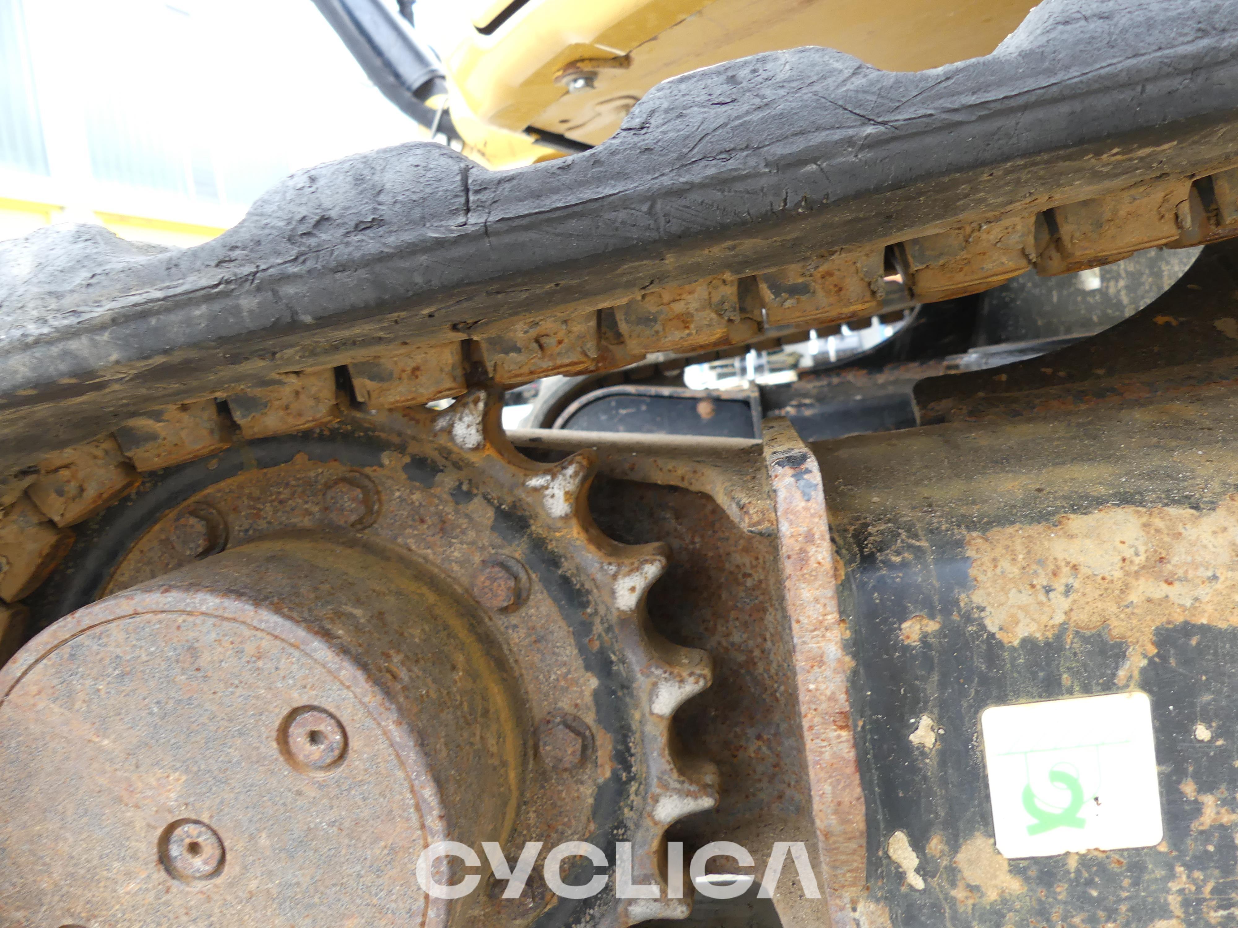 Eskavatorë me Zinxhirë  303E CR SGE00744 - 15