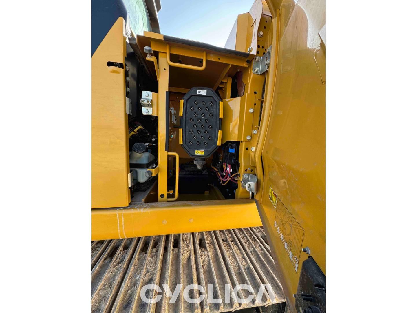 Crawler excavators  326-07 JYM00241 - 22