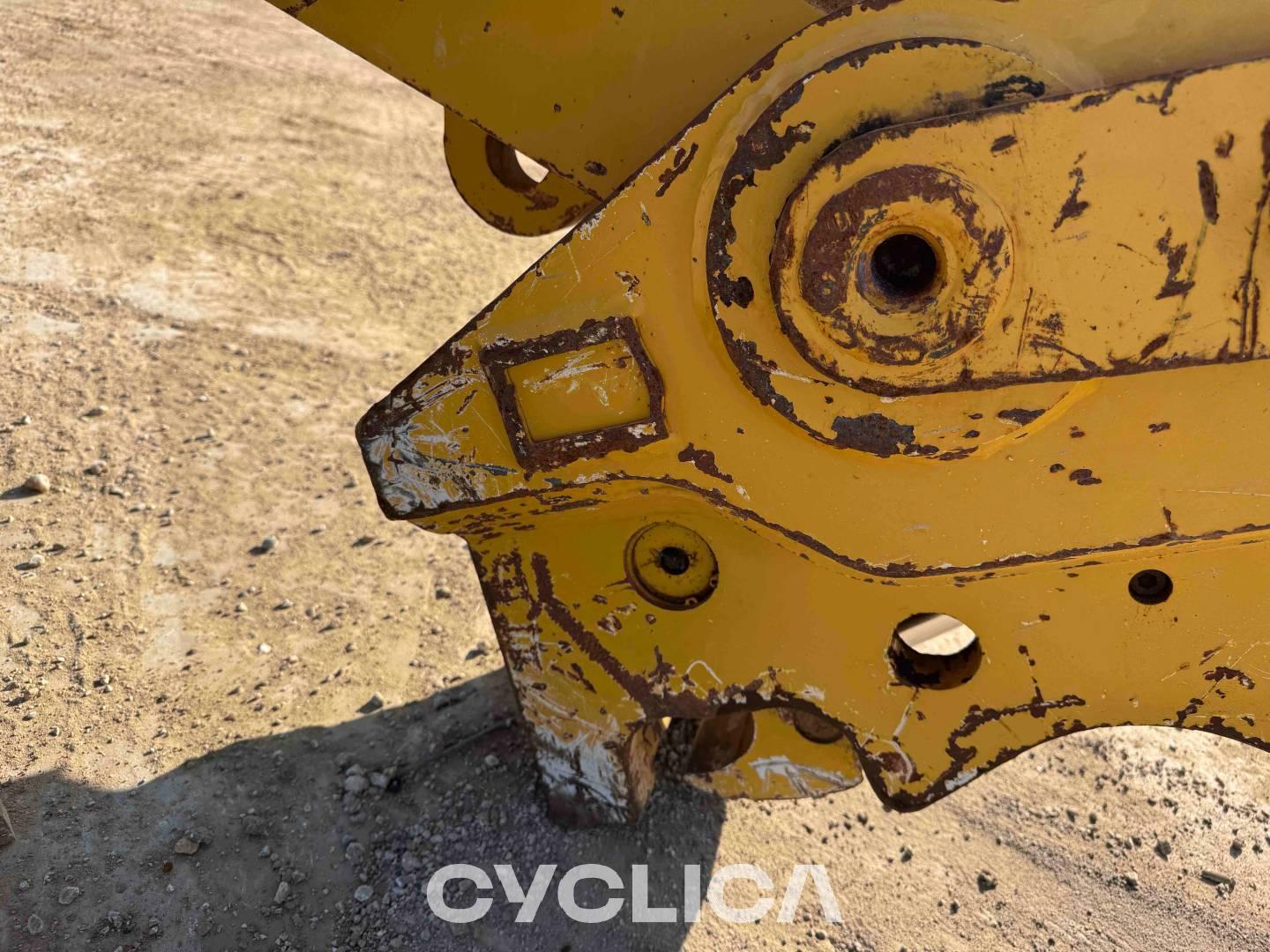 Crawler excavators  326-07 JYM00241 - 23