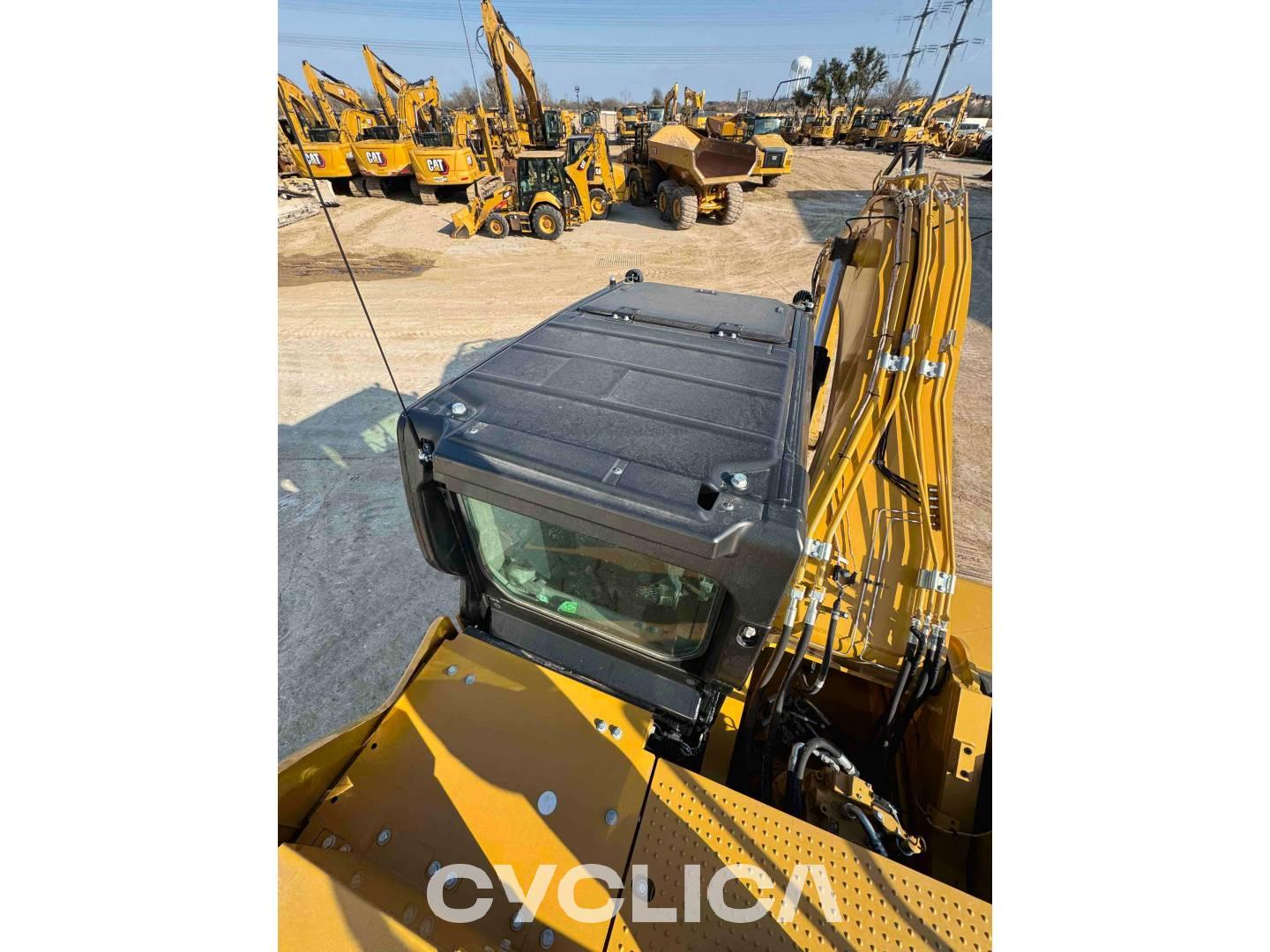Crawler excavators  326-07 JYM00241 - 28