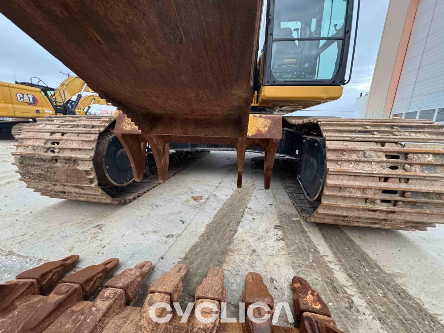 Eskavatorë me Zinxhirë  340-08 EFH10501 - 23