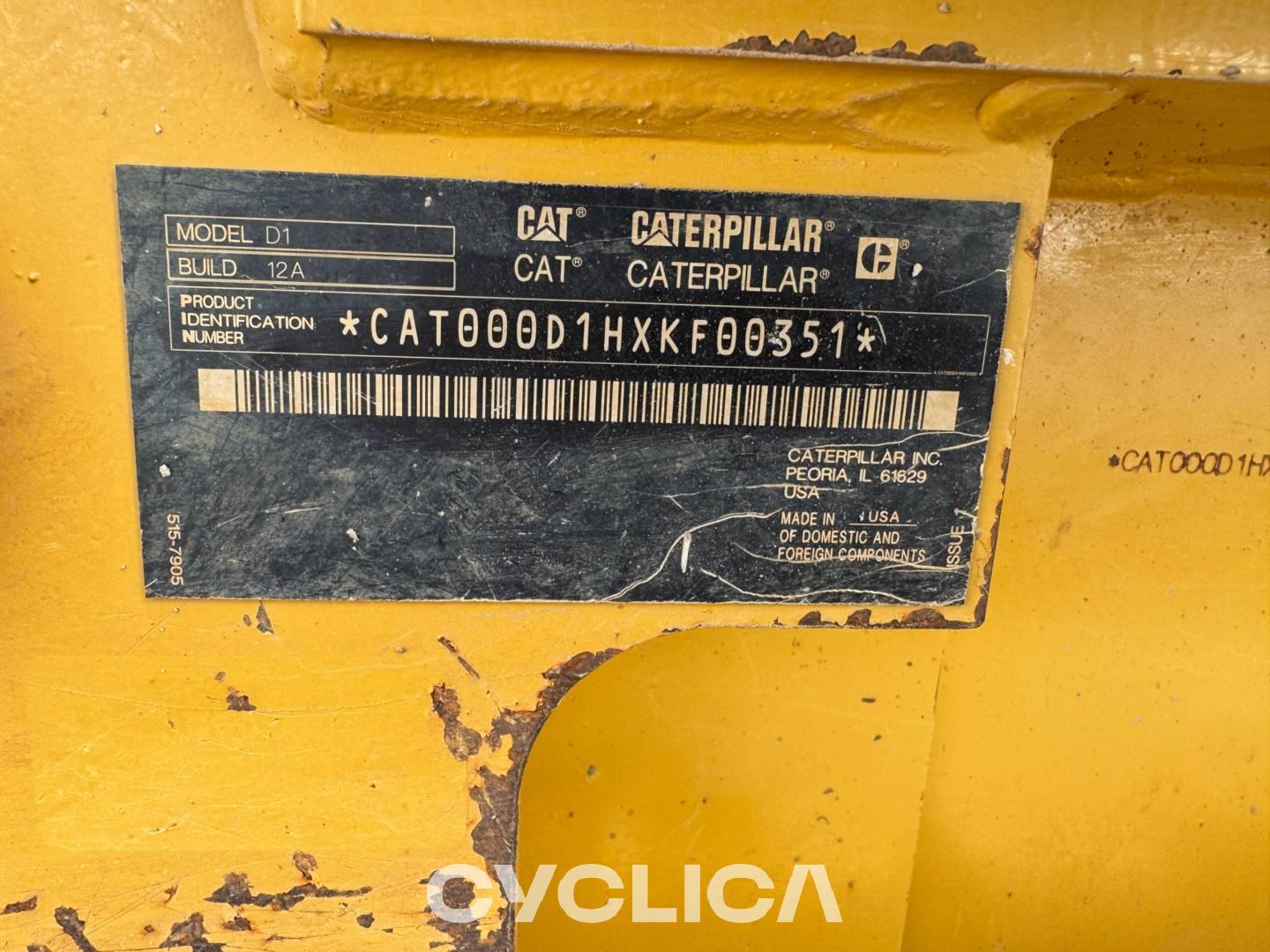 Buldožerji in traktorji goseničarji  D112 XKF00351 - 6