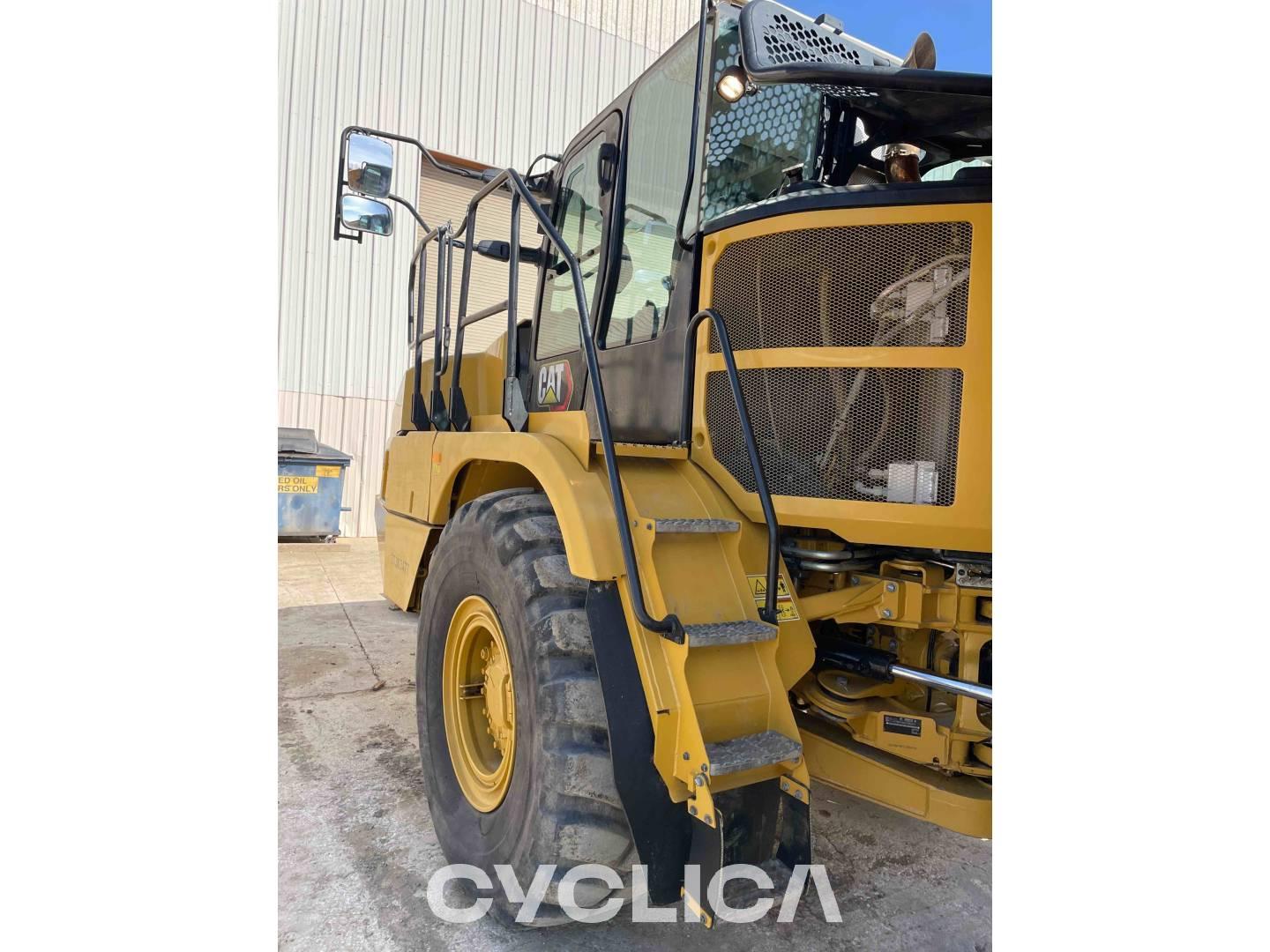 Dumpers and articulated trucks  730-04 3T303477 - 14