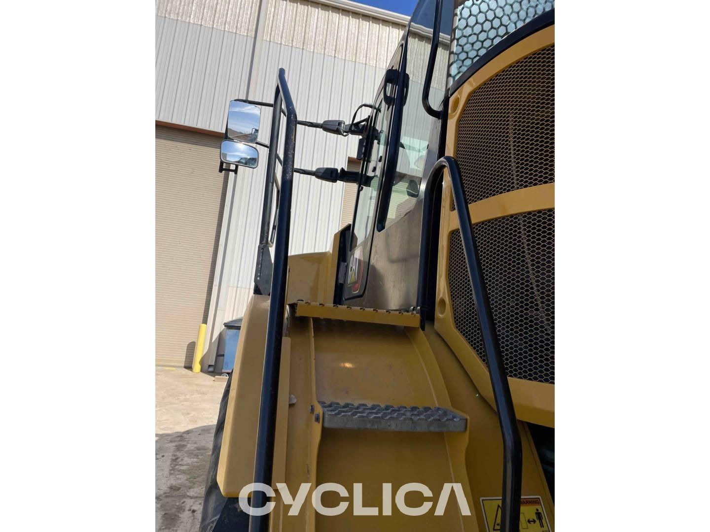Dumpers and articulated trucks  730-04 3T303477 - 21