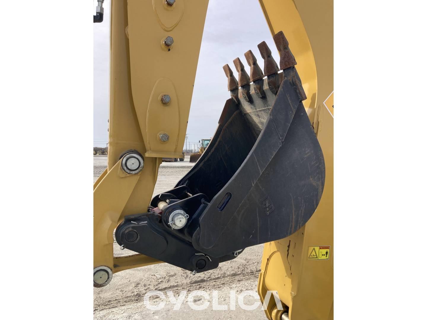 Backhoe loaders  428-07 H7D00678 - 13