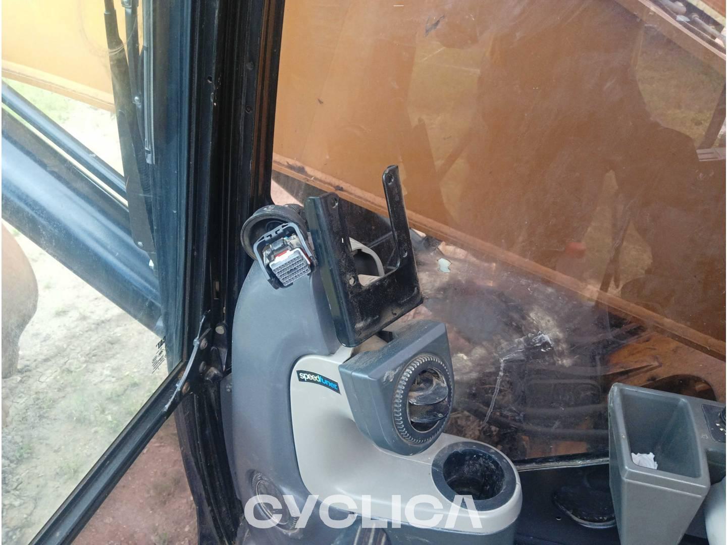 Escavatori cingolati  320-05GX SYW11427 - 5