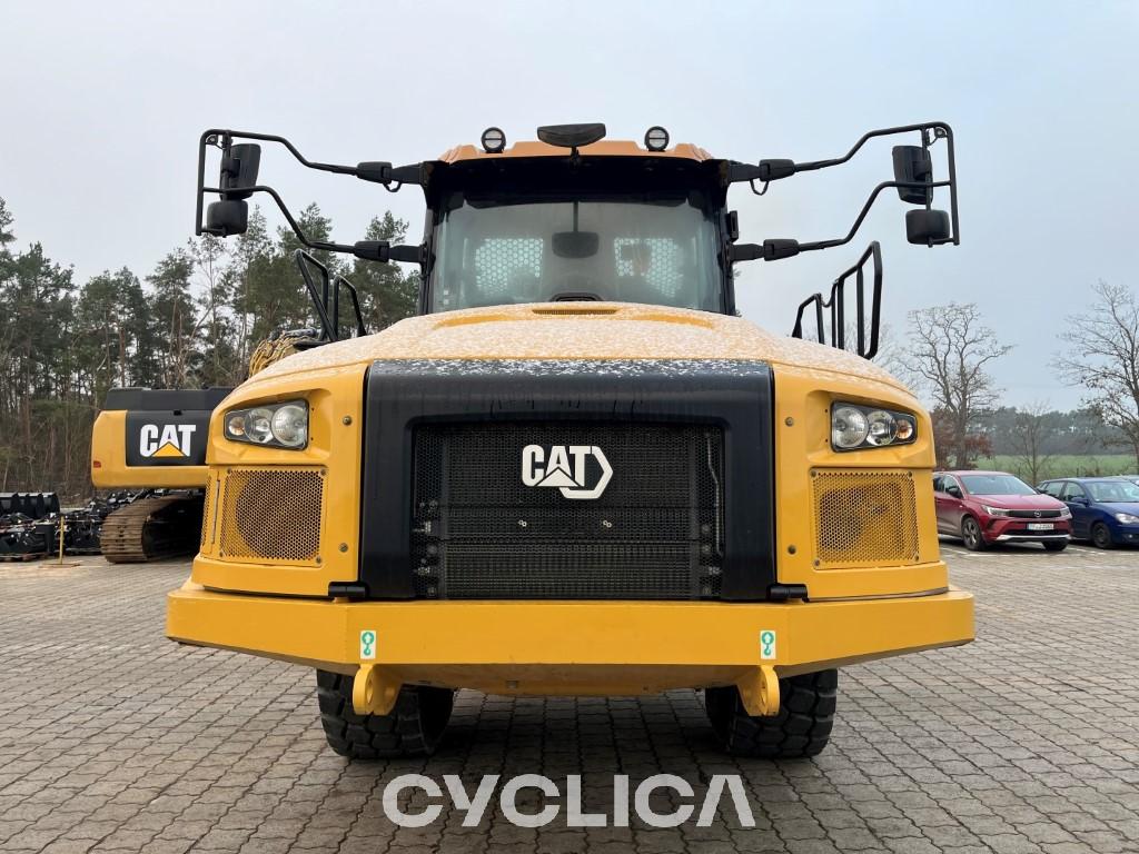 Dumpers and articulated trucks  725 3T900461 - 3