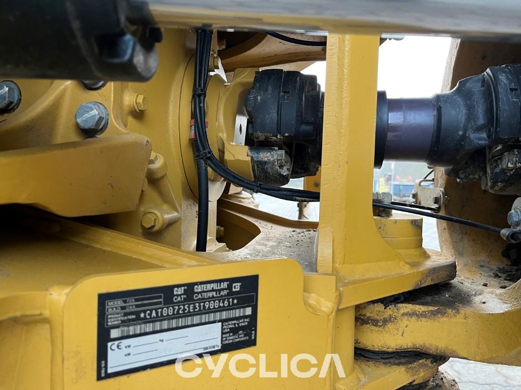 Dumpers and articulated trucks  725 3T900461 - 7