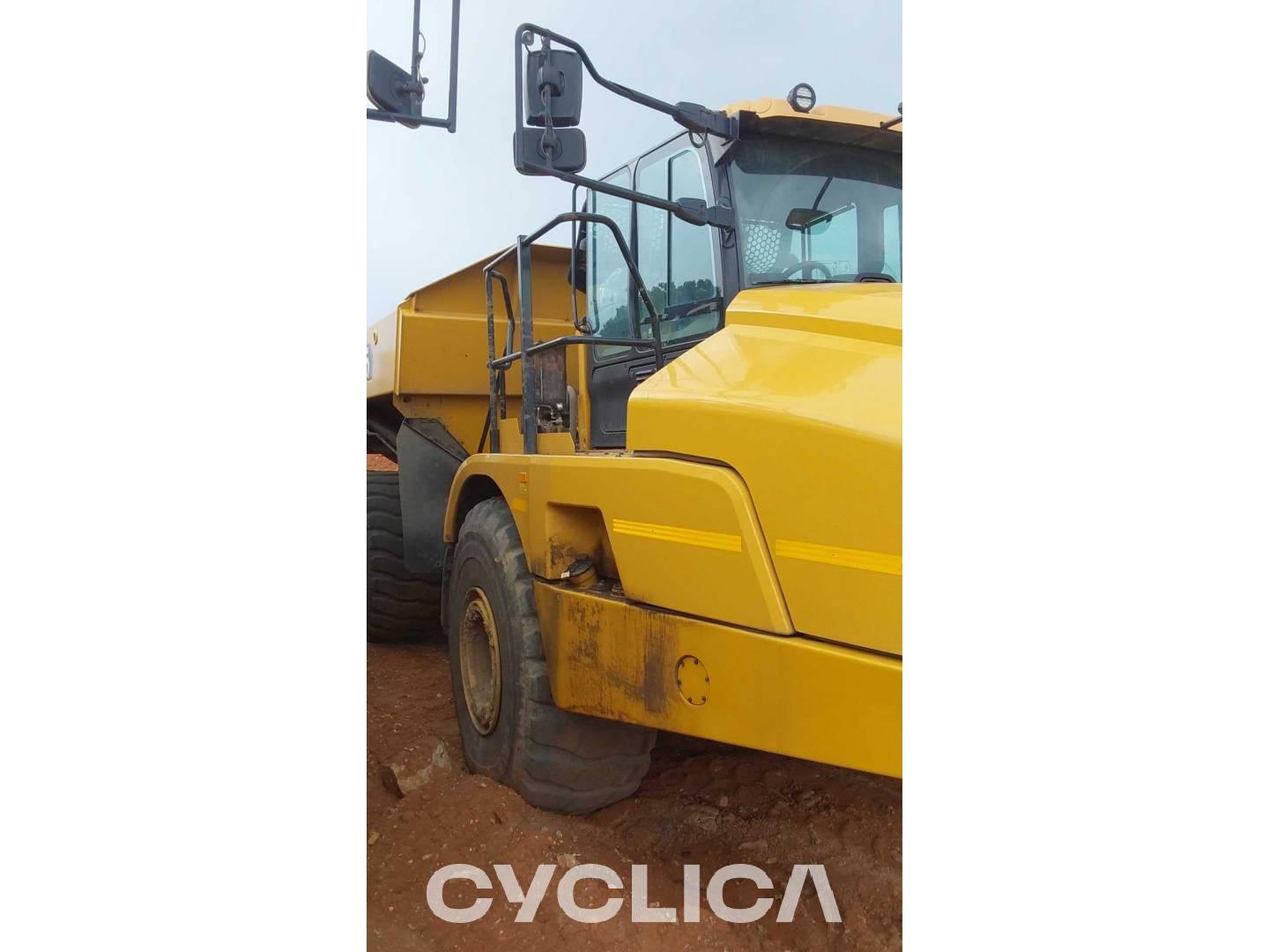 Dumpers y camiones articulados  745 3F605638 - 2