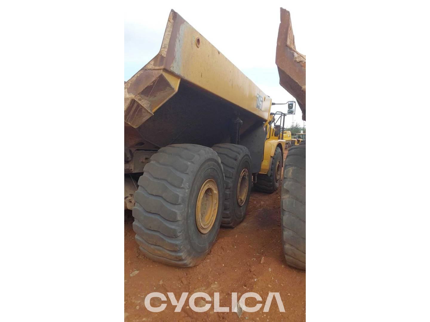 Dumpers y camiones articulados  745 3F605638 - 3