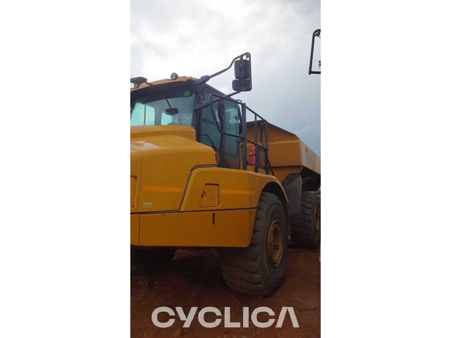 Dumpers y camiones articulados  745 3F605638 - 7