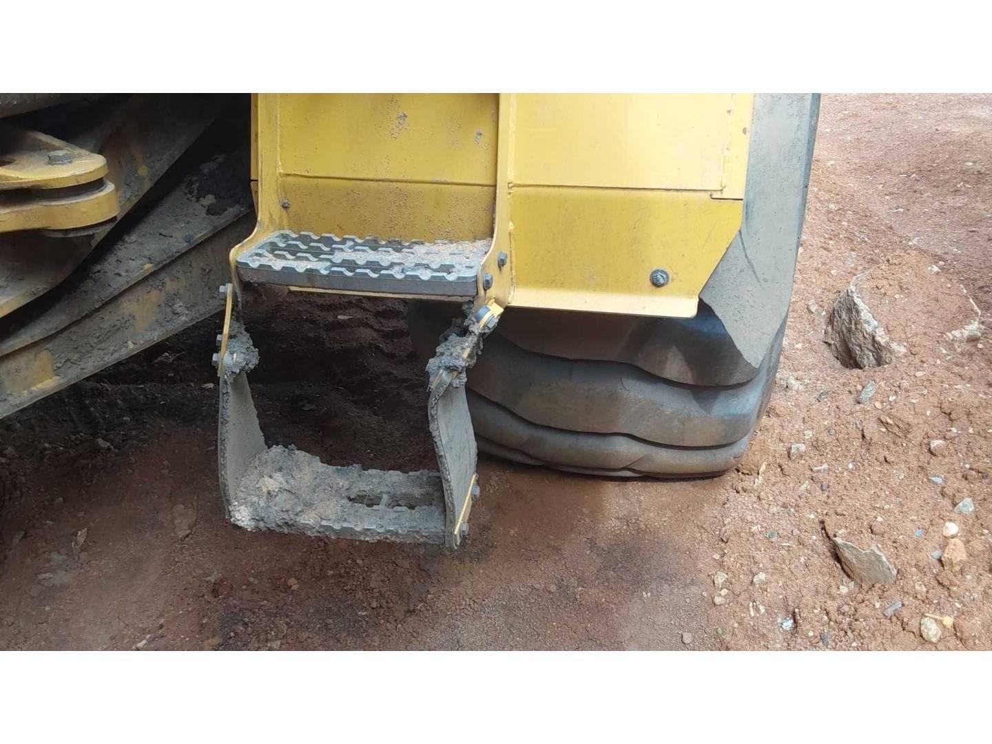 Dumpers y camiones articulados  745 3F605638 - 8