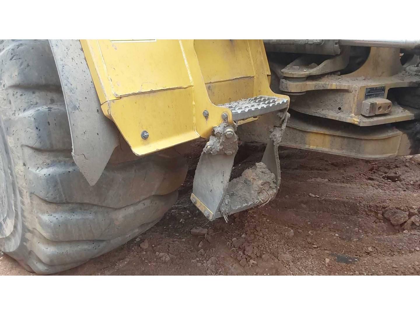 Dumpers y camiones articulados  745 3F605638 - 10