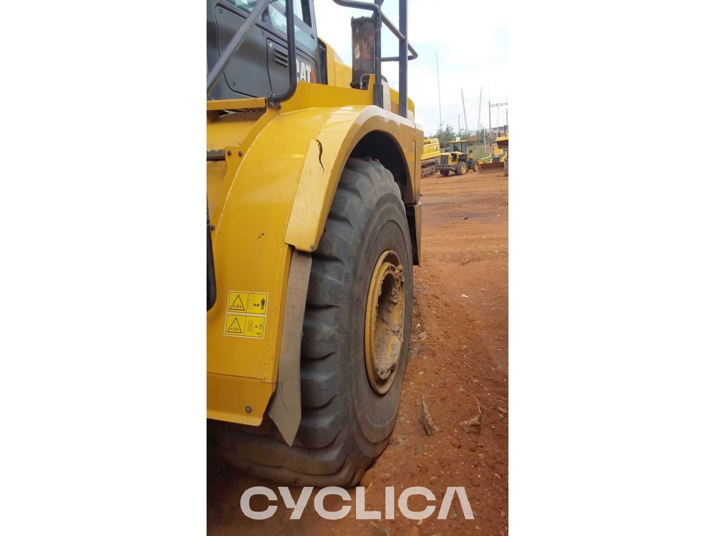 Dumpers y camiones articulados  745 3F605638 - 12