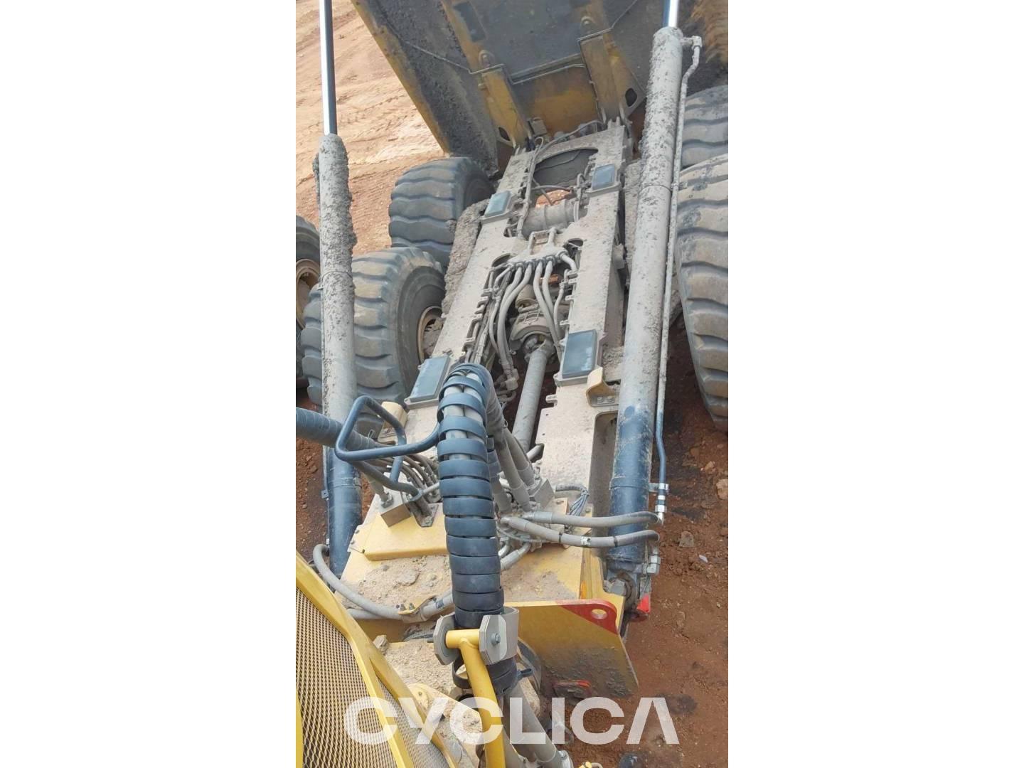 Dumpers y camiones articulados  745 3F605638 - 16