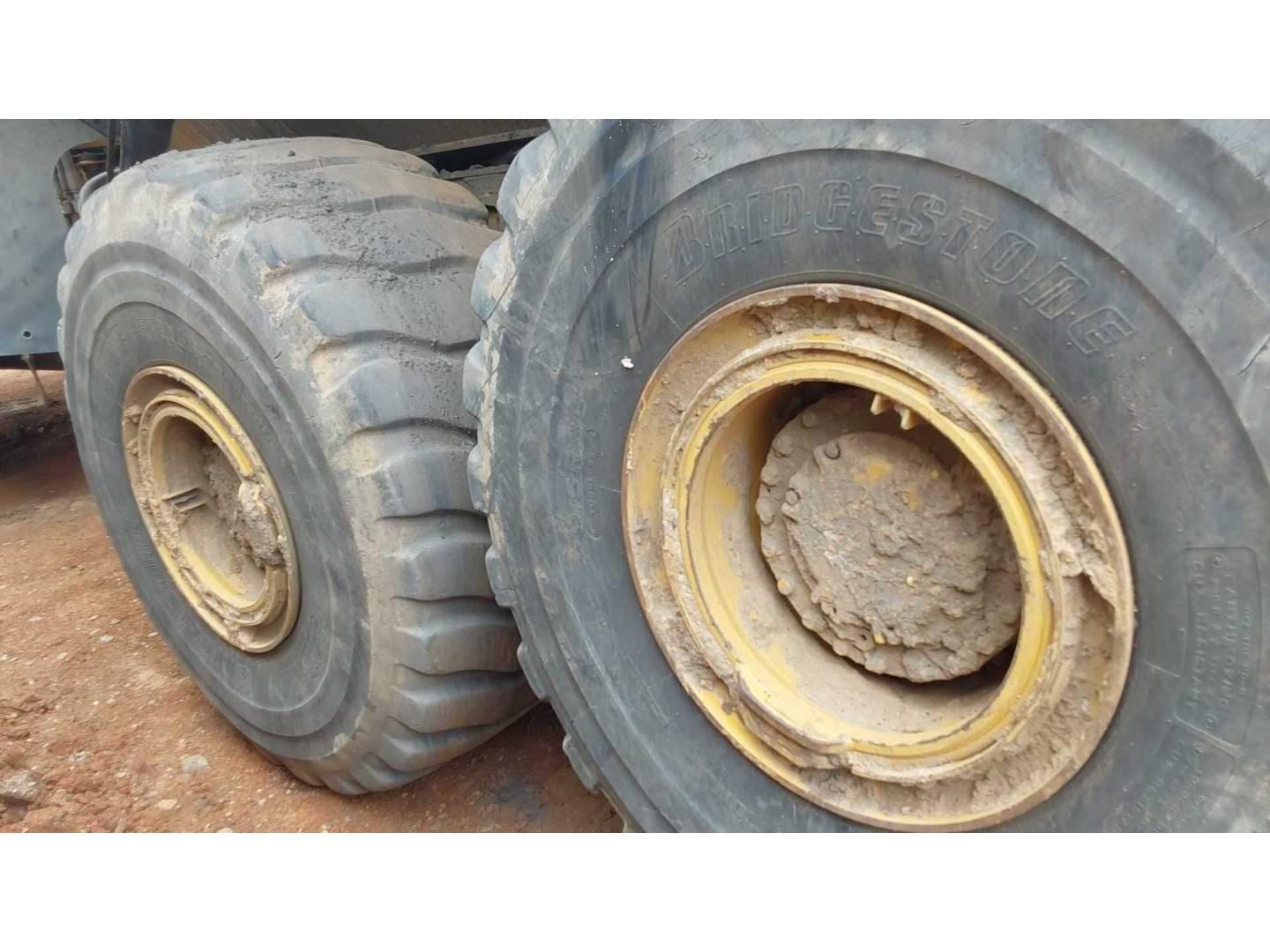 Dumpers y camiones articulados  745 3F605636 - 12