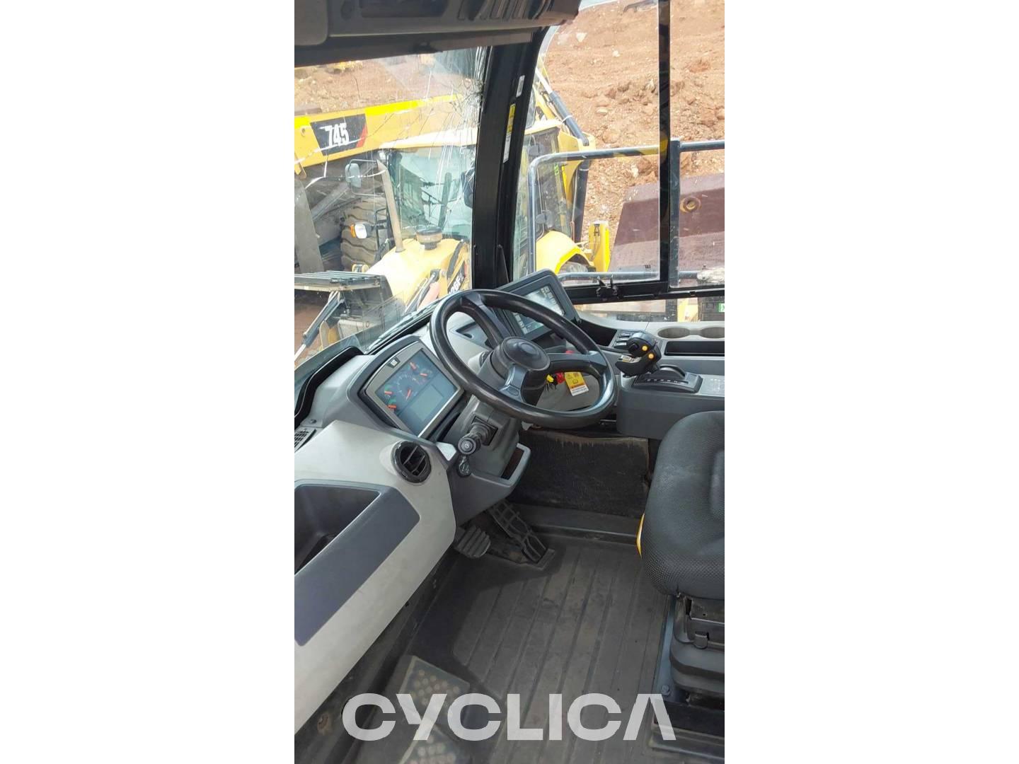 Dumpers y camiones articulados  745 3F605636 - 15