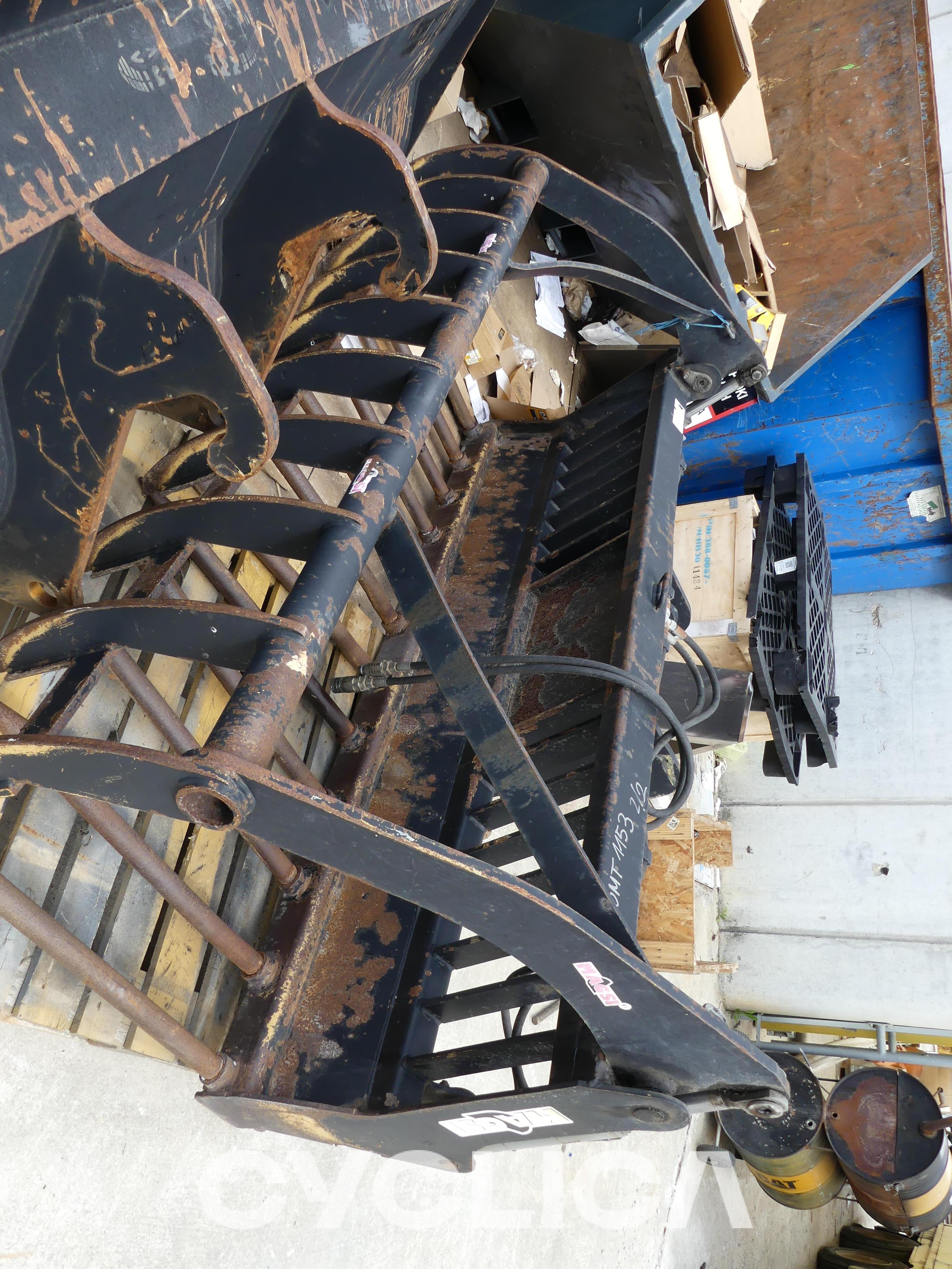 Telescopic manipulators  TH407 C MLH01235 - 16