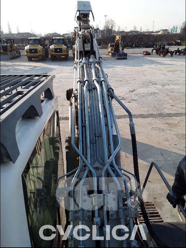 Eskavatorë me Zinxhirë  R922 041762 - 15