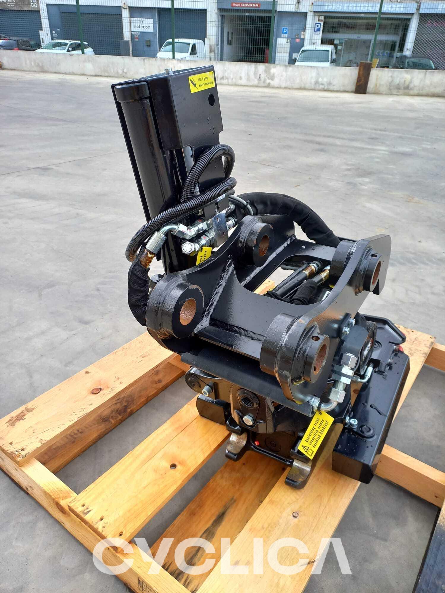 Ostale korištene građevinske mašine  TRS6 A5900416 - 7