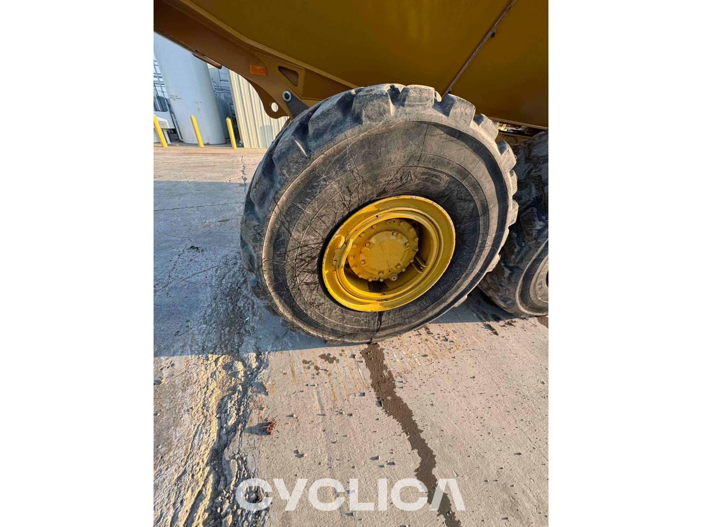Dumpers and articulated trucks  725-04 3T900959 - 27