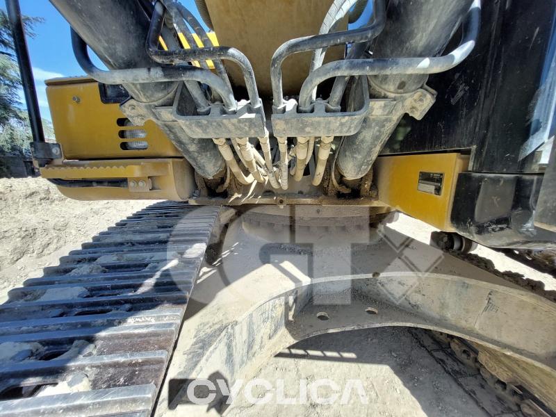 Eskavatorë me Zinxhirë  323F SA FA200### - 14