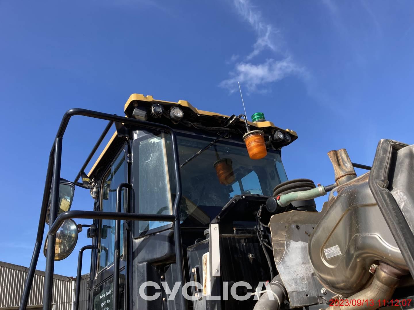Натоварувачи на тркала  962M F2T00386 - 18