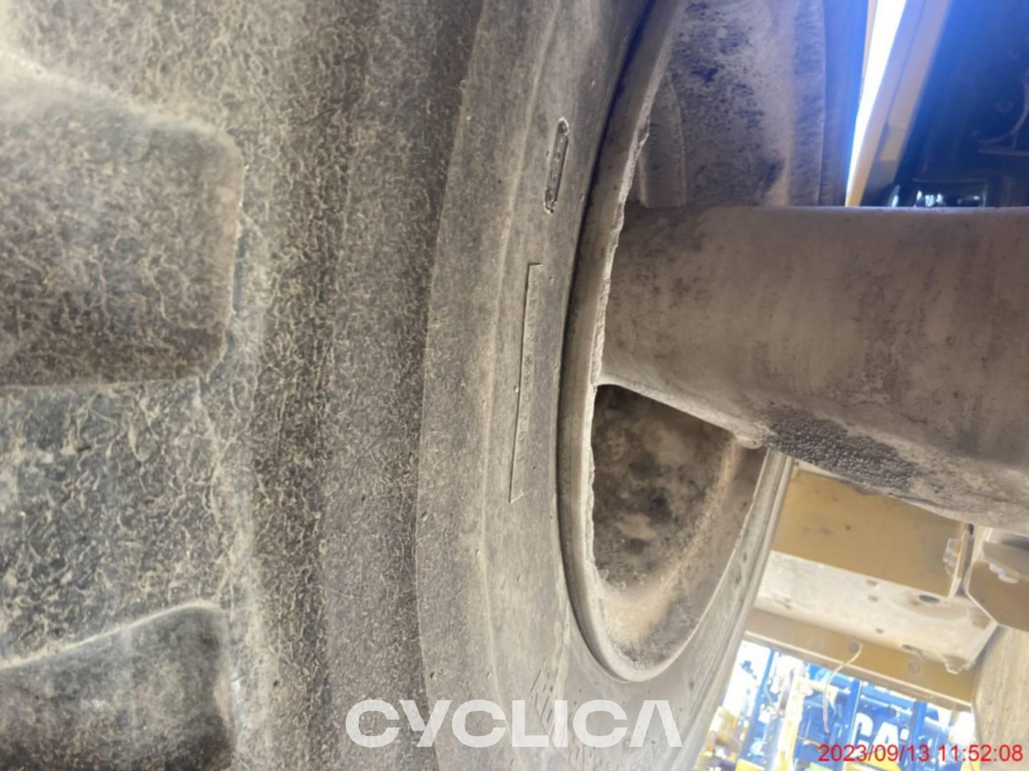 Натоварувачи на тркала  962M F2T00386 - 32