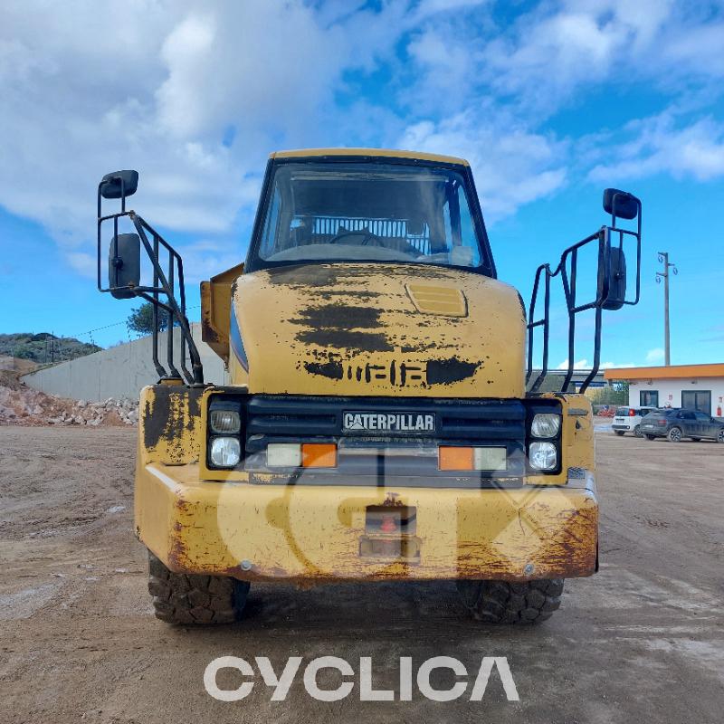 Dumpera dhe kamionë të artikuluar  730 AGF01### - 2