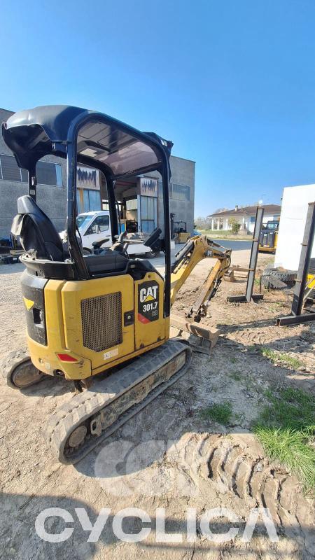 Eskavatorë me Zinxhirë  301.7 JH700626 - 2