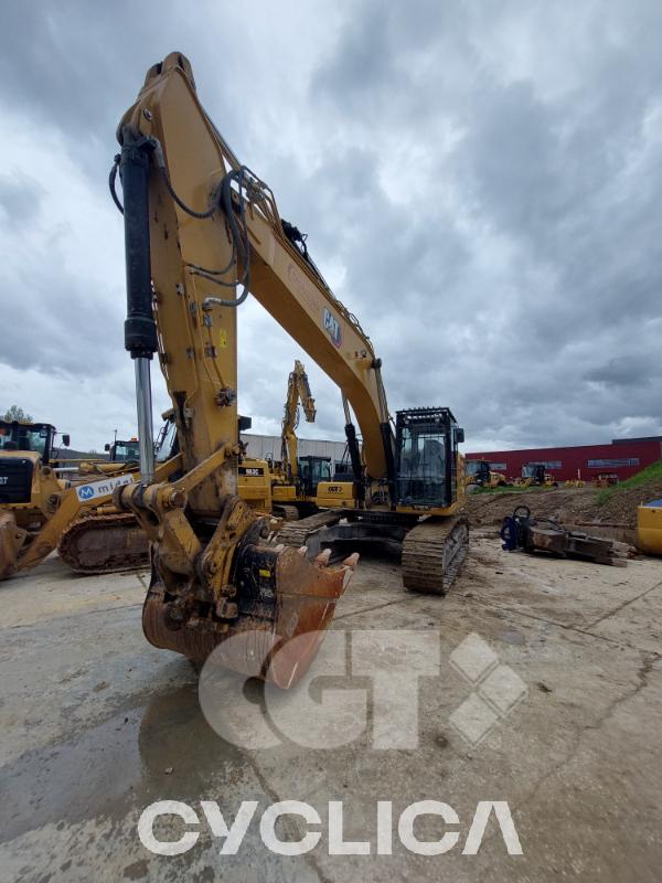Eskavatorë me Zinxhirë  330 GC SCZ20032 - 2