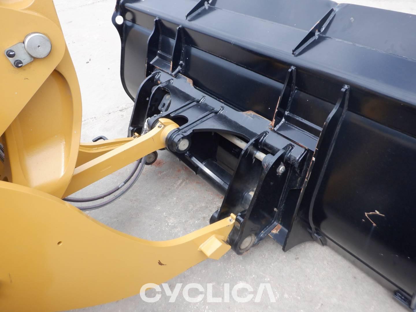 Wheel loaders  908M H8805217 - 19