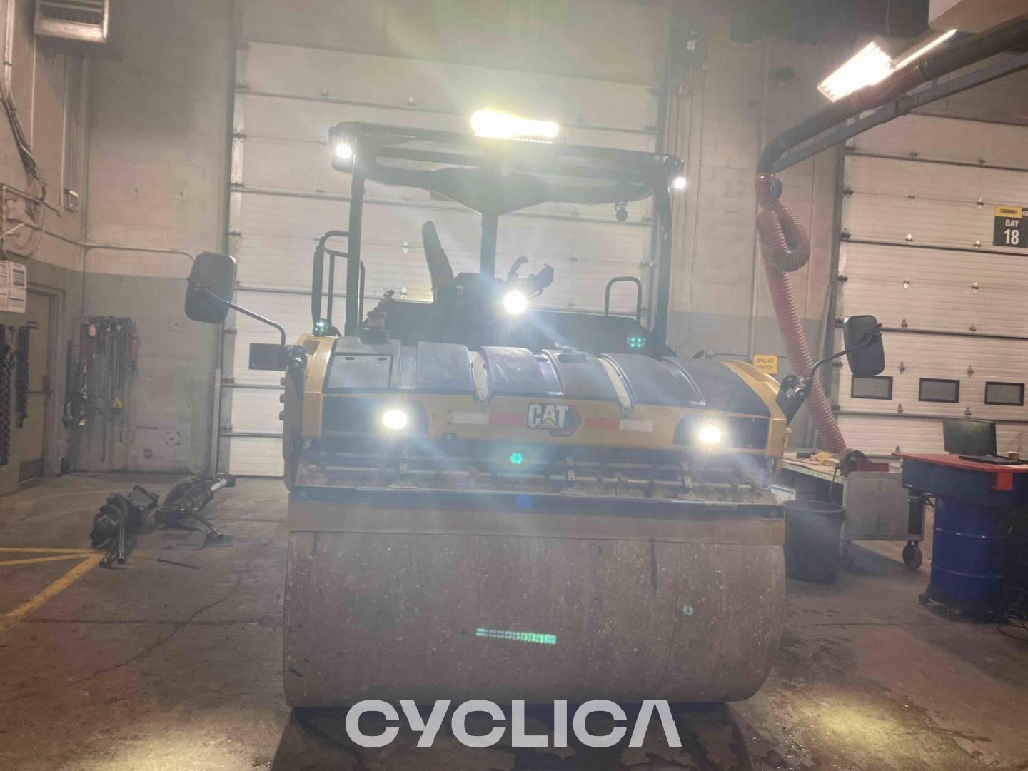 Kompaktorët  CB15 M9401030 - 10