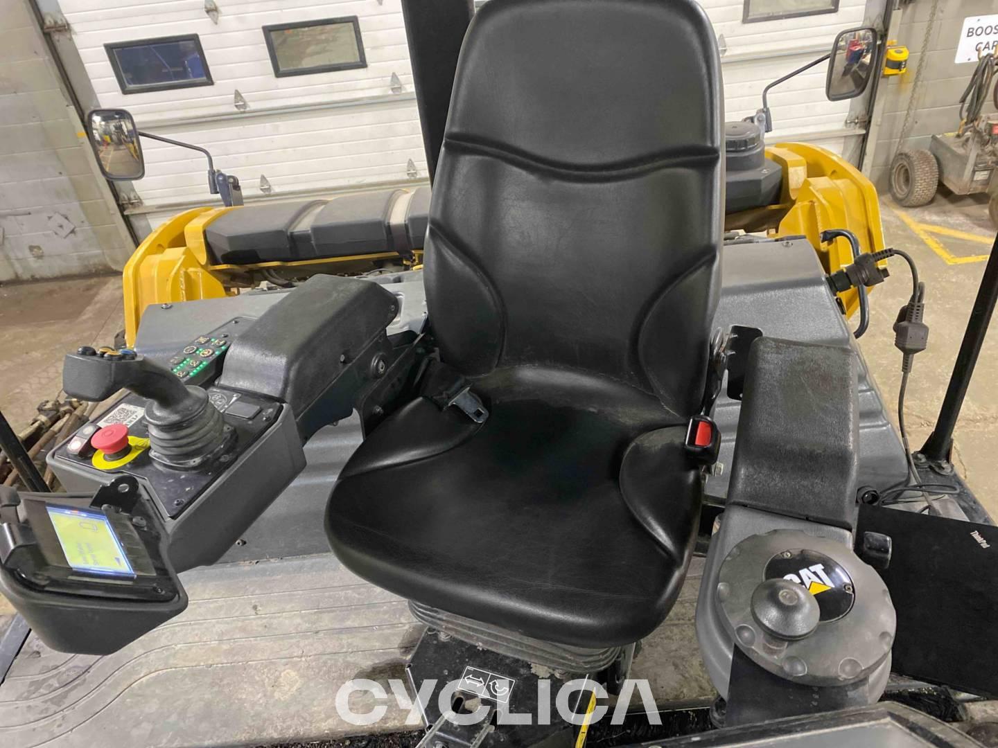 Kompaktorët  CB15 M9401030 - 13