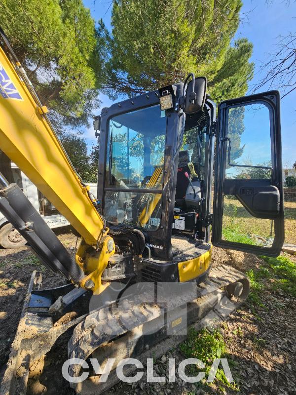 Eskavatorë me Zinxhirë  VIO33 LMYJ62### - 2