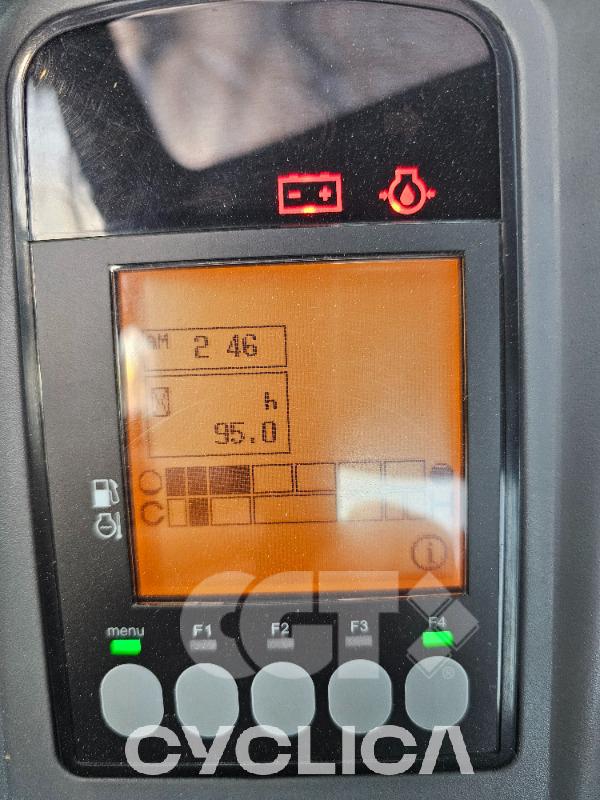 Eskavatorë me Zinxhirë  VIO33 LMYJ62### - 14