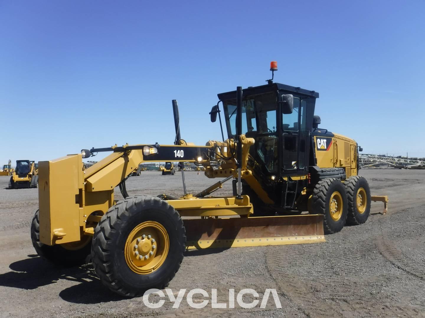 Motor graders  140-13 N9400194 - 14