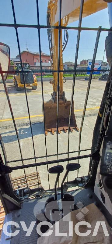Eskavatorë me Zinxhirë  330 NG WCH10144 - 15