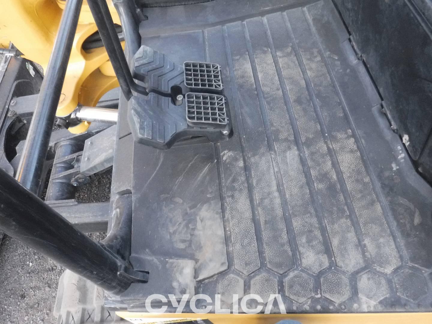 Eskavatorë me Zinxhirë  306-07CR 6G605796 - 22