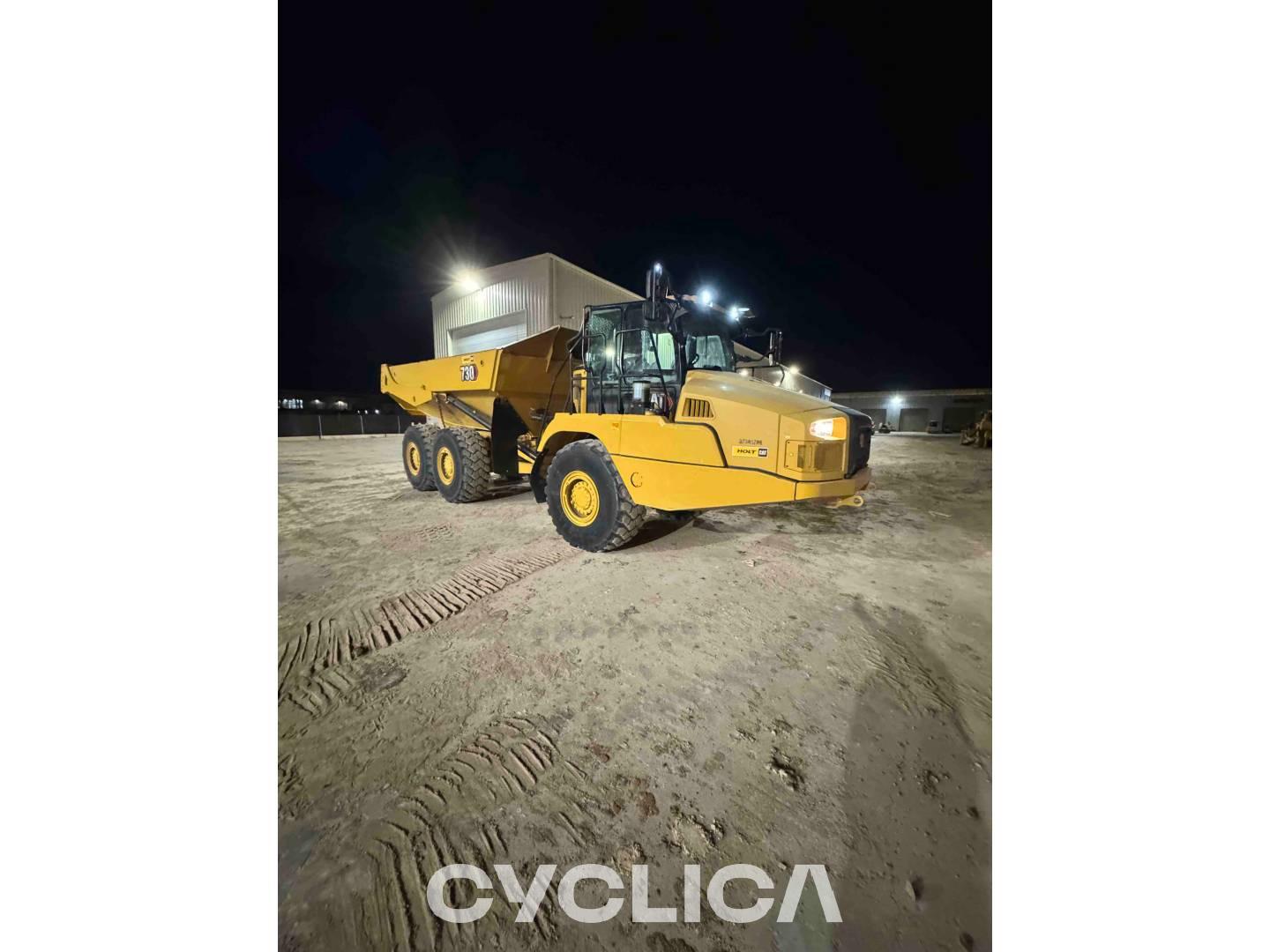 Dumpera dhe kamionë të artikuluar  730-04 3T301790 - 16