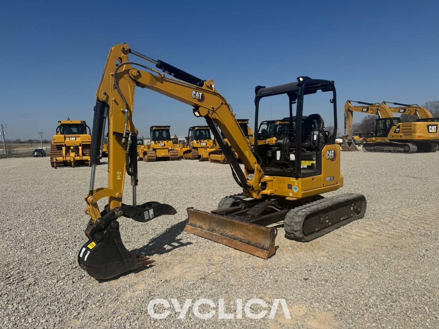 Eskavatorë me Zinxhirë  303.507CR RE900358 - 1