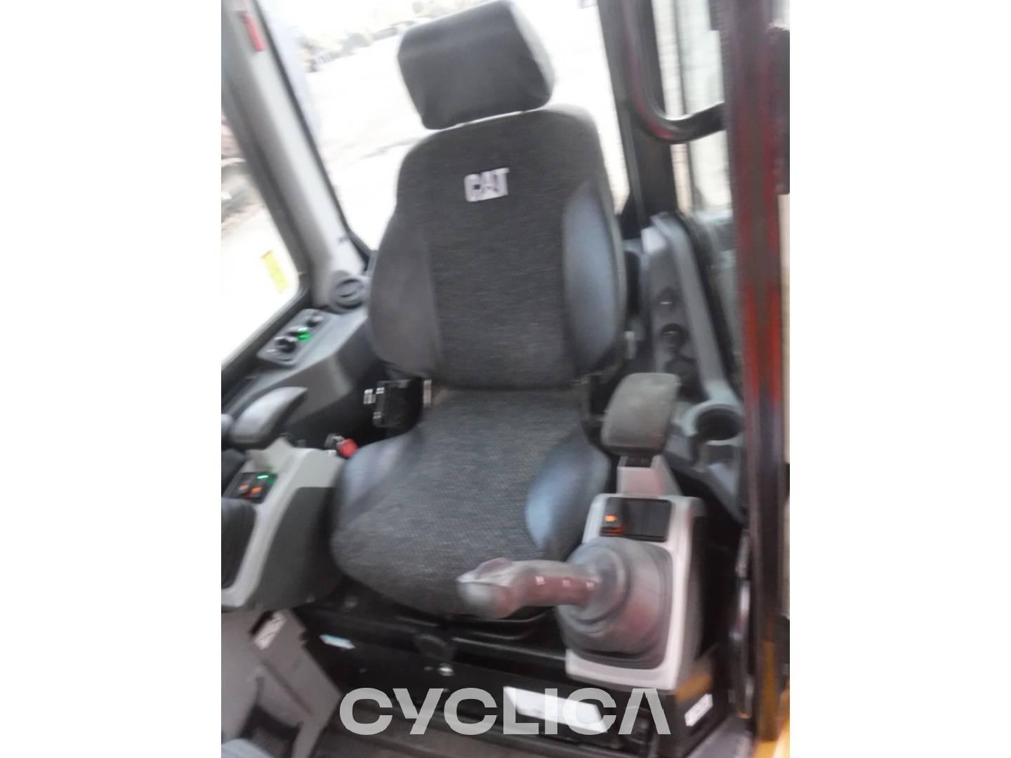 Eskavatorë me Zinxhirë  304E2CR ME409430 - 21