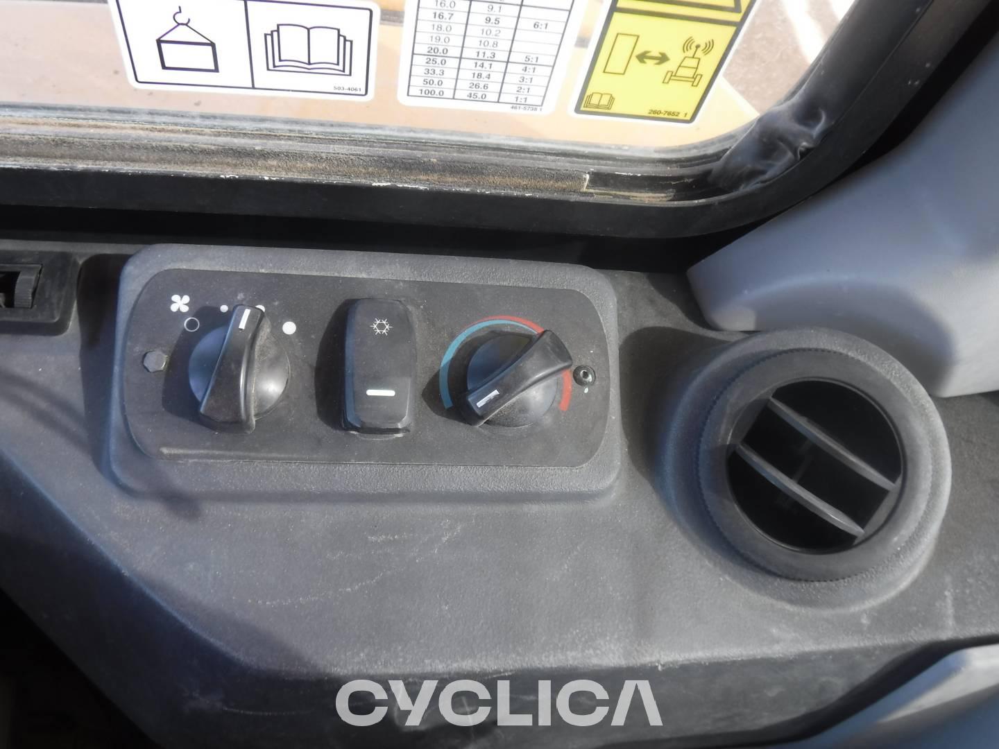 Eskavatorë me Zinxhirë  304E2CR ME409430 - 26