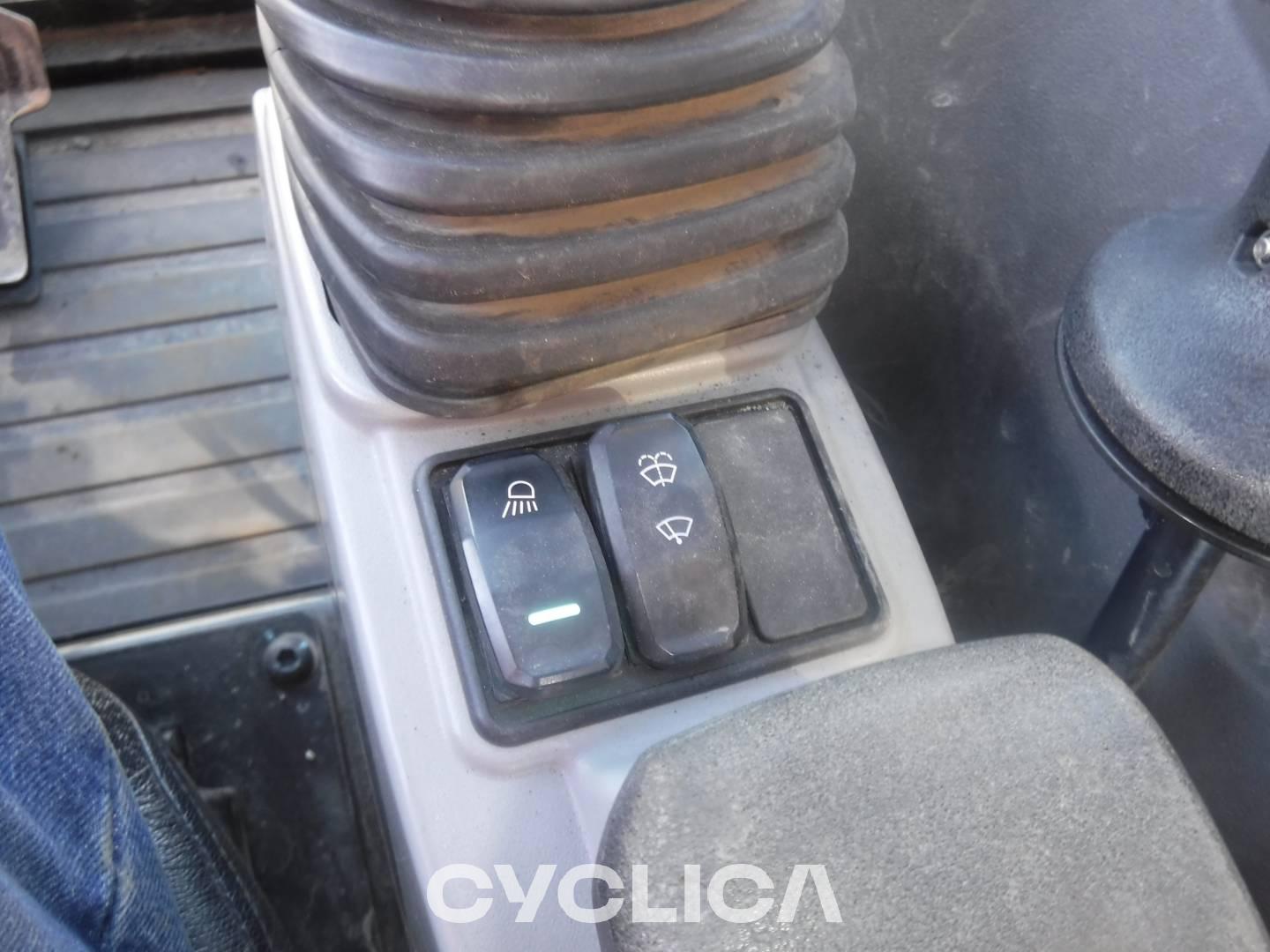 Eskavatorë me Zinxhirë  304E2CR ME409430 - 28