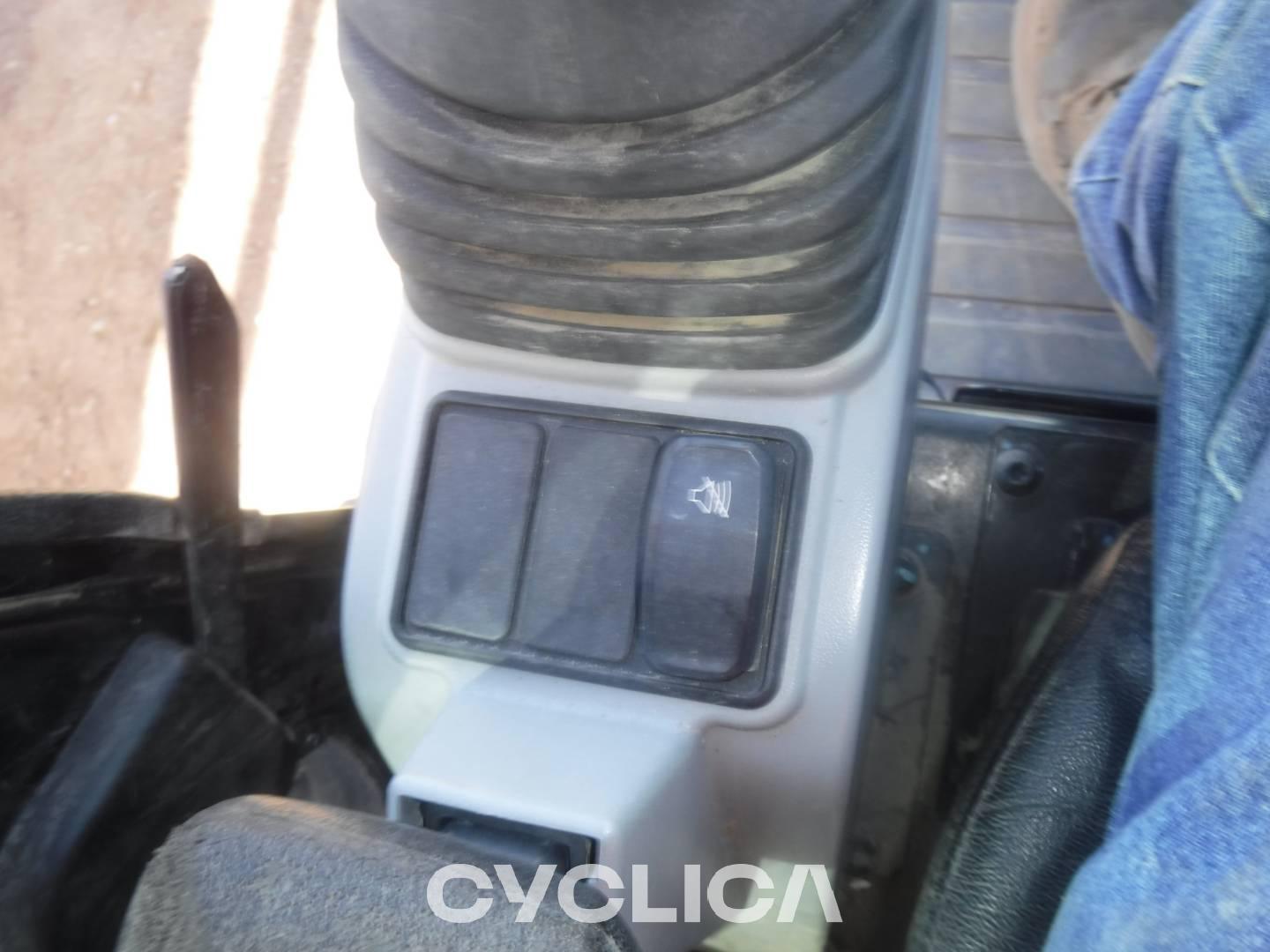 Eskavatorë me Zinxhirë  304E2CR ME409430 - 29
