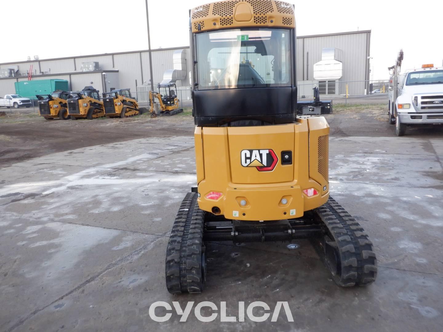 Eskavatorë me Zinxhirë  302.7-07CR CZ604834 - 17