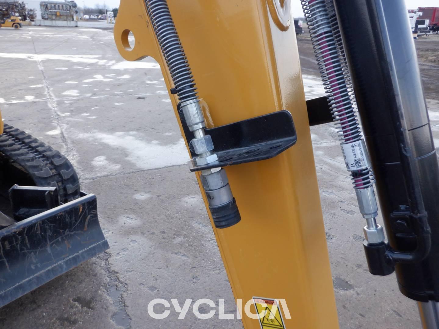 Eskavatorë me Zinxhirë  302.7-07CR CZ604834 - 21