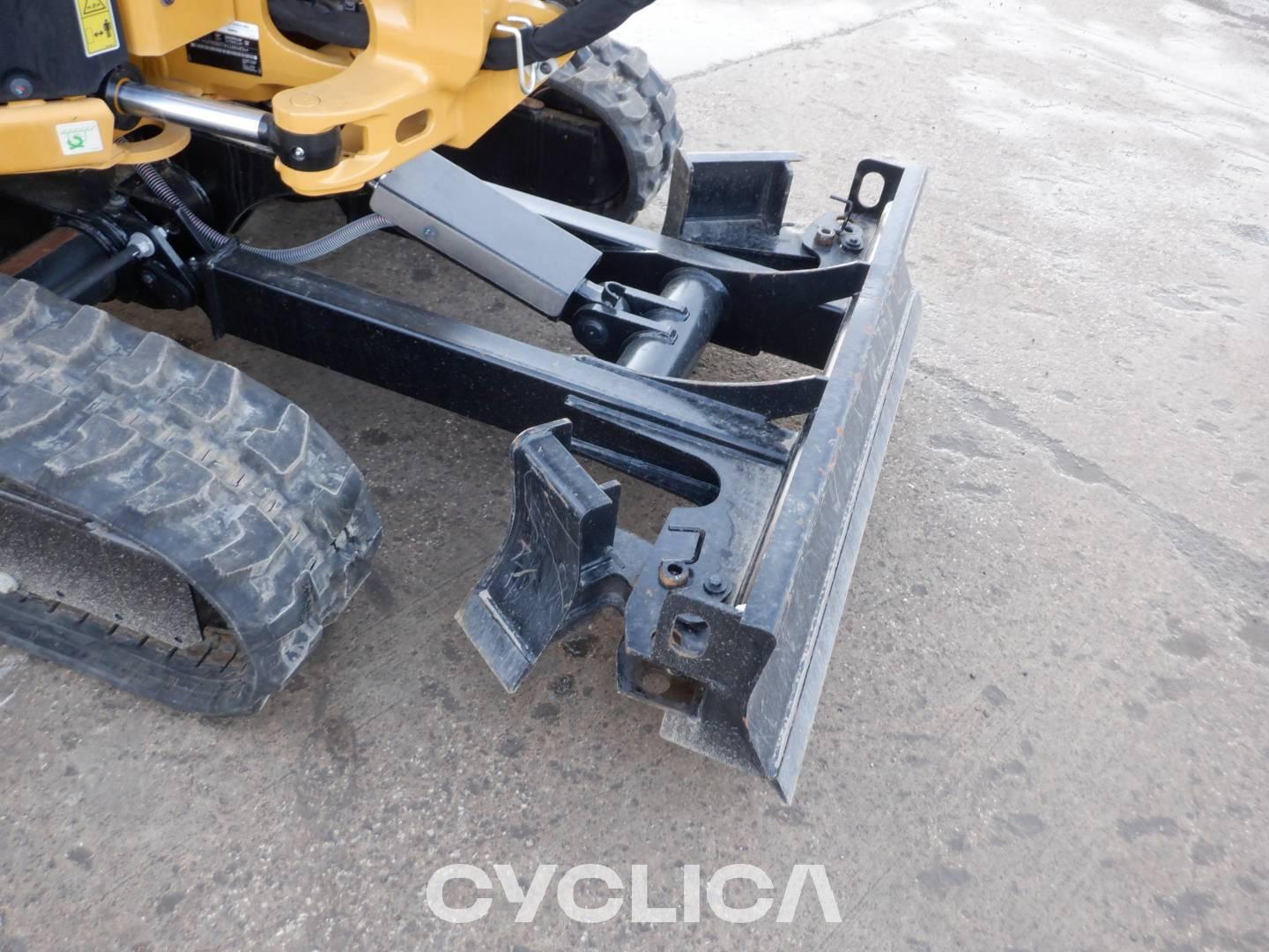 Eskavatorë me Zinxhirë  302.7-07CR CZ604834 - 24